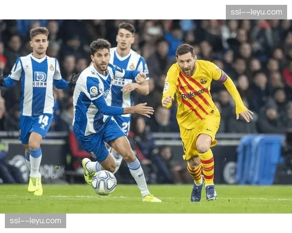 西甲第29轮,马略卡球员穆里奇冲撞门将,进球经VAR复核后取消 西甲第29轮,马略卡球员穆里奇冲撞门将,进球经VAR复核后取消